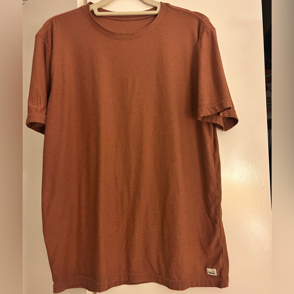 Vuori Men's Tuvala Rust T-Shirt | Medium